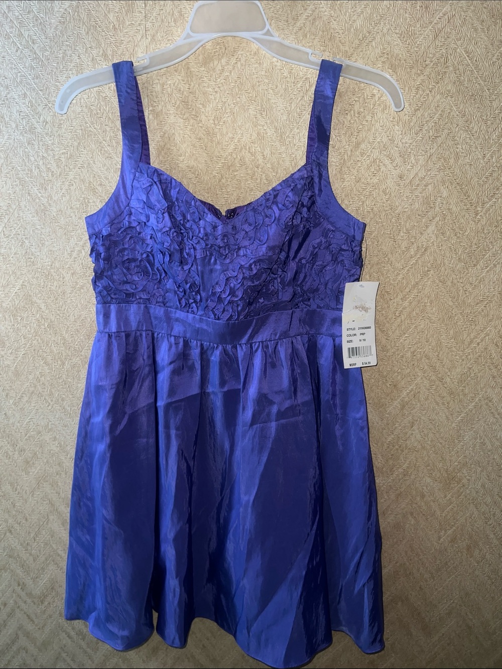 Hailey Logan Sleeveless dress.  Size 9/10.  New with tag.
